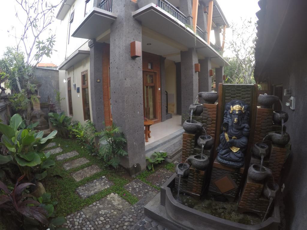 Utari House Hotel อูบุด ภายนอก รูปภาพ