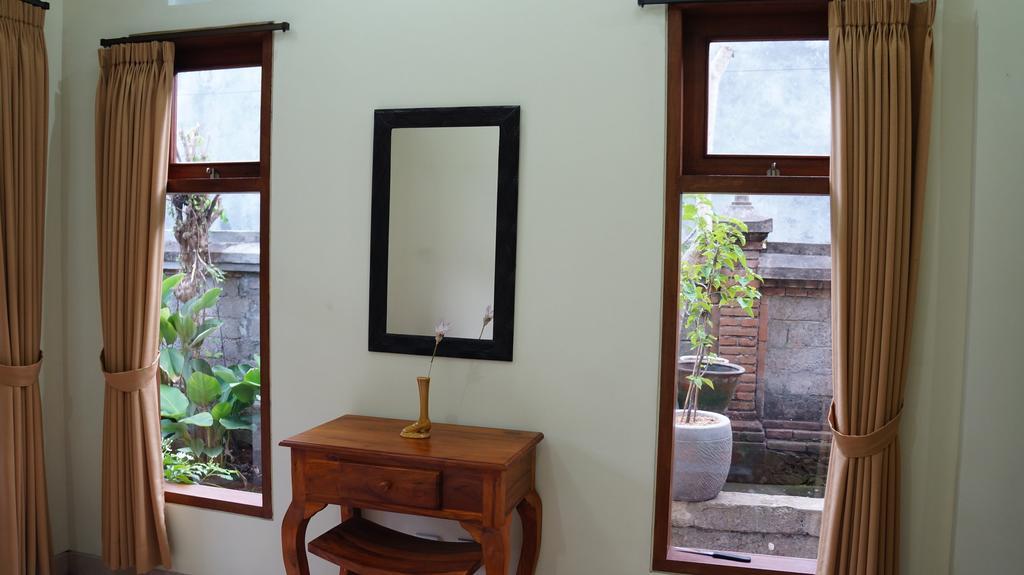 Utari House Hotel อูบุด ภายนอก รูปภาพ