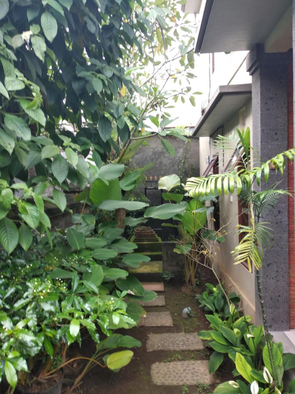 Utari House Hotel อูบุด ภายนอก รูปภาพ