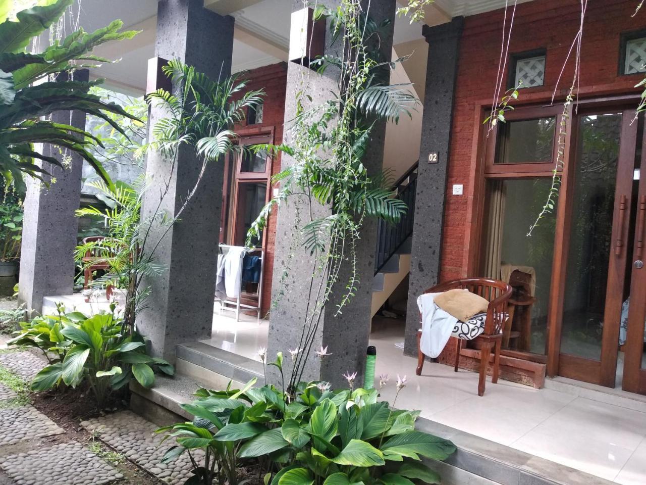 Utari House Hotel อูบุด ภายนอก รูปภาพ